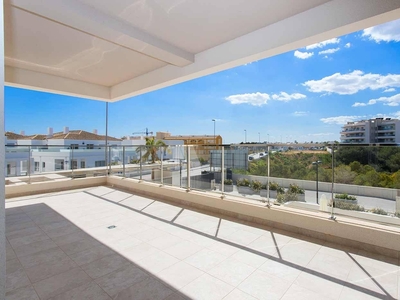 Apartamento en venta en Villamartin, Orihuela, Alicante