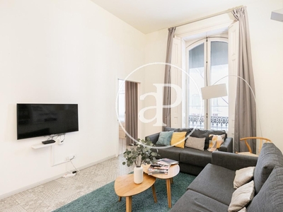 Bonito piso de 3 habitaciones al lado de Plaça Catalunya