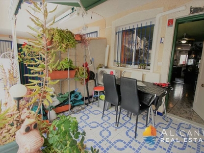 Bungalow en venta en Playa de los Náufragos, Torrevieja, Alicante