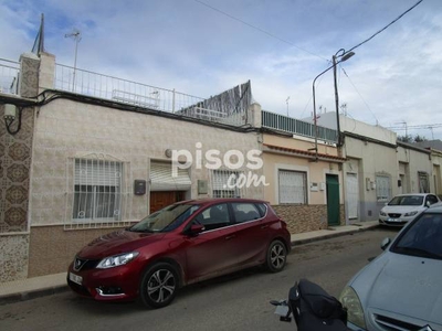 Casa adosada en venta en Calle de San Jose