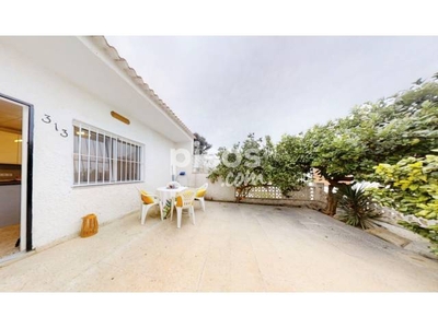 Casa adosada en venta en Torretas en La Siesta-El Salado-Torreta-El Chaparral por 64.990 €