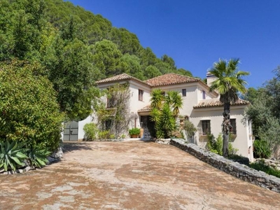 Casa con terreno en Gaucín