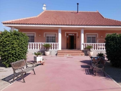 Chalet en Santomera