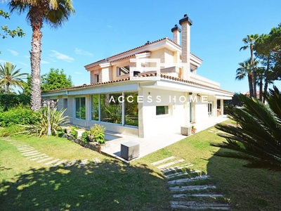 Chalet en venta en Alella, Barcelona