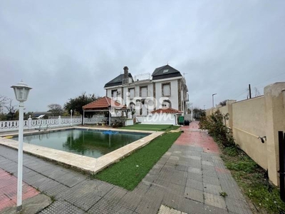 Chalet en venta en Calle del Pino