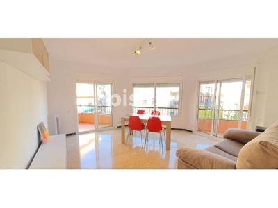 Piso en alquiler en Barrios Maritimos en Eixample por 725 €/mes