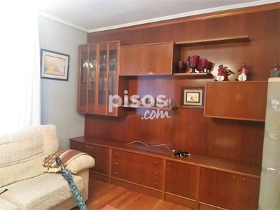 Piso en alquiler en Calle del Padre Esteban Pernet en Santutxu por 900 €/mes