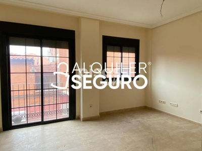 Piso en alquiler en Talavera de La Reina en Patrocinio de San José-Talavera la Nueva-Gamonal por 300 €/mes