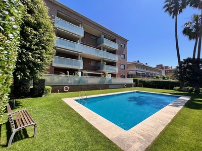 Piso en venta en Castelldefels, Barcelona