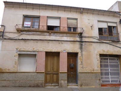 OPORTUNIDAD: Casa de Pueblo de 4 dormitorios en Joaquin Ortuño Lorente Nº 23 Venta San Miguel de Salinas