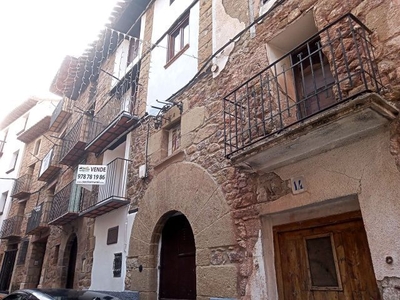 Casa de Pueblo en Venta en Estación Mora de Rubielos, Teruel
