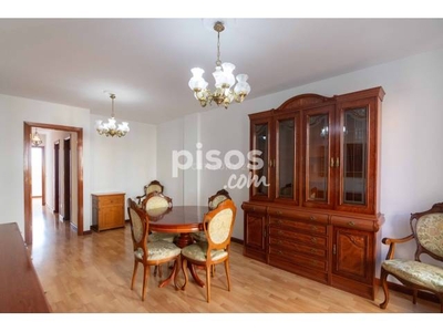 Piso en venta en Calle Calle Hermano Pinzón