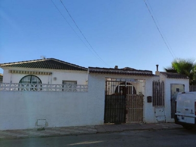 Duplex en venta en Torrevieja de 74 m²