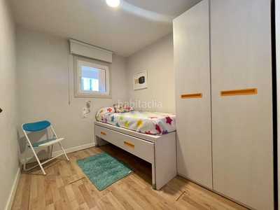 Piso con 2 habitaciones amueblado con aire acondicionado en Tarragona