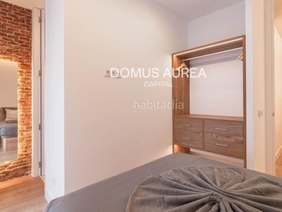 Piso en venta , con 83 m2, 3 habitaciones y 3 baños, ascensor, amueblado, aire acondicionado y calefacción individual. en Madrid