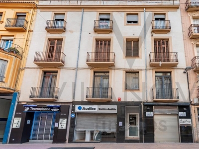 Piso en venta en Raval Martí Folguera, Centre