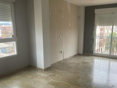 Venta de piso con terraza en Vilamarxant