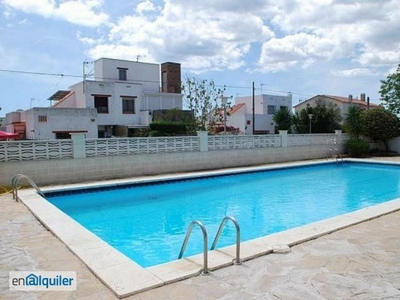 Alquiler piso terraza y piscina Urbanització clarà