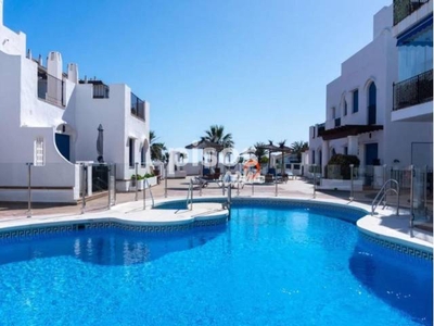 Apartamento en venta en La Duquesa