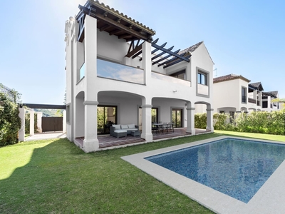 Casa en venta en Estepona Golf, Estepona, Málaga