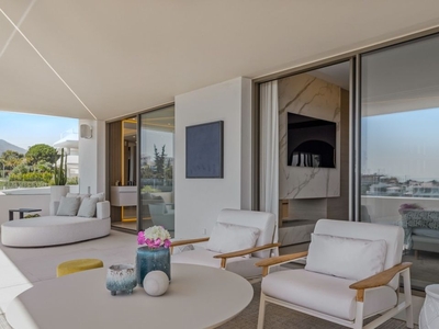Nueva Andalucia casa adosada en venta