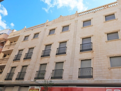 Apartamentos De Tres Dormitorios Y Dos Baños A Estrenar En El Centro De Torrevieja.
