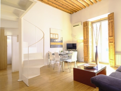 Amplio apartamento de 3 dormitorios en alquiler en Centro, Madrid.