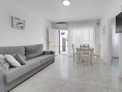 Apartamento en venta en El Chaparral - La Siesta - La Torreta, Torrevieja, Alicante