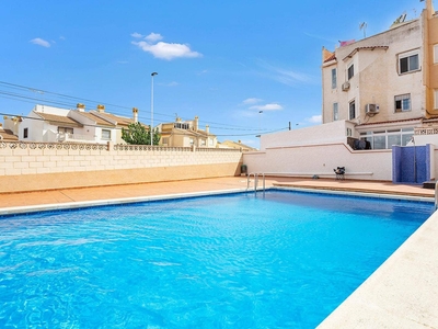 Apartamento en venta en Nueva Torrevieja, Torrevieja, Alicante