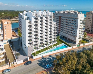 Apartamento en venta en Puerto Deportivo, Guardamar del Segura, Alicante