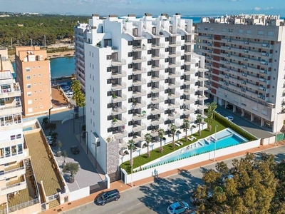 Apartamento en venta en Puerto Deportivo, Guardamar del Segura, Alicante