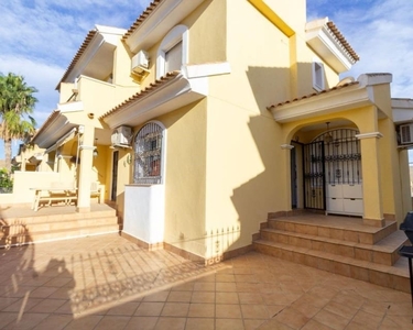 Casa en venta en Playa Flamenca, Orihuela, Alicante