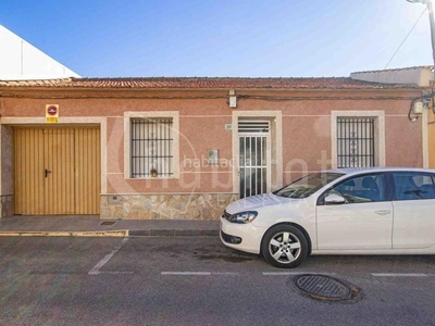 Casa en venta en Torrevieja, Alicante