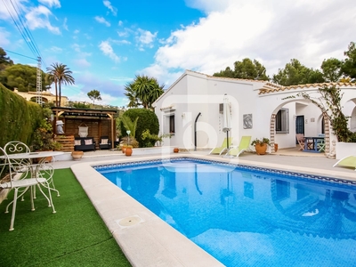 Chalet en venta en Benissa, Alicante