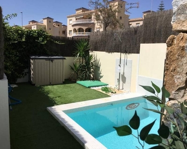 Chalet en venta en Cabo Roig, Orihuela, Alicante