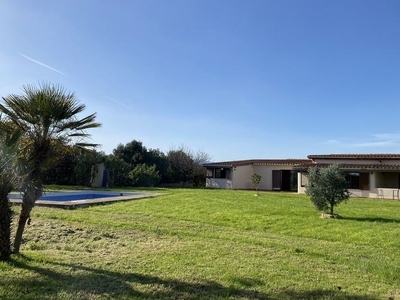 Chalet en venta en Dénia, Alicante