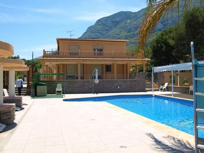 Chalet en venta en El Montgó, Dénia, Alicante