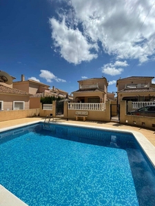 Chalet en venta en Villamartin, Orihuela, Alicante