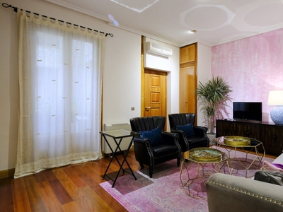 Elegante apartamento de 1 dormitorio en alquiler en Malasaña, Madrid