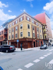 Piso 3 habitaciones de 81 m² en León (24002)