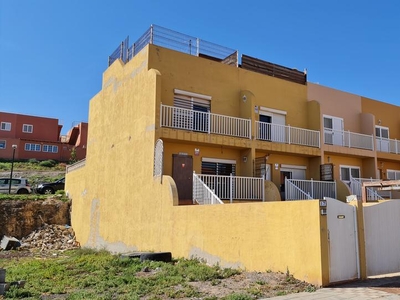 Casa adosada en venta en Calle Chirate, Playa Blanca - Los Pozos