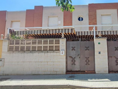 Casa adosada en venta en Huércal de Almería