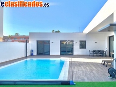 Casa-Chalet en Venta en..