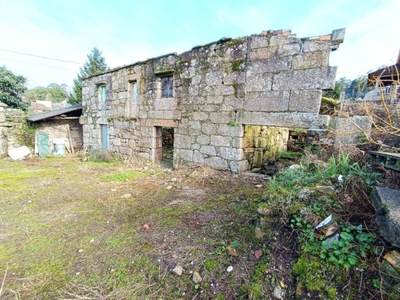 Casa independiente a la venta en Pardantela.