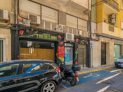 Piso en venta en C/ Menéndez y Pelayo, Plaza de Toros - Avenida Chapí - Trinquete