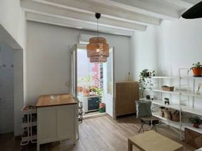 Piso de dos habitaciones Lleo, El Raval, Barcelona