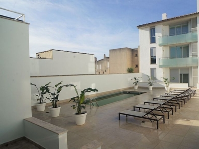 Piso en venta en calle Antoni Maura de 3 habitaciones con terraza y piscina