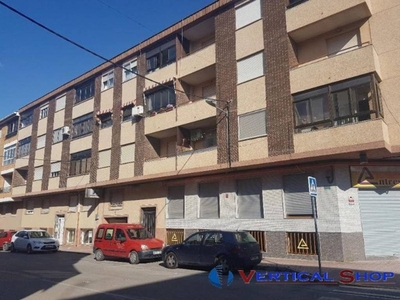 Venta Piso Caudete. Piso de tres habitaciones Tercera planta