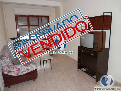 Venta Piso Caudete. Piso de tres habitaciones Tercera planta