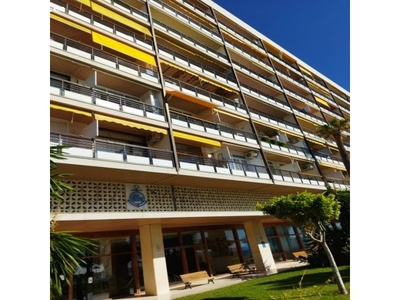 Apartamento de lujo en zona residencial con ascensor a la playa,totalmente reformado de las mejores